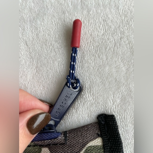 Herschel supply multi camouflage zipper pencil pouch - Picture 7 of 8